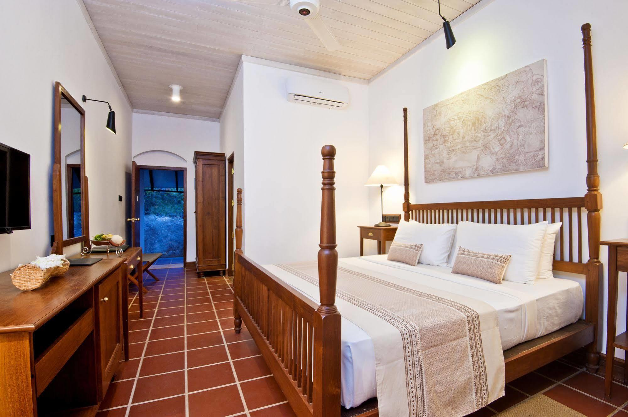 เอคโค สิคีรียา Hotel สิกิริยา ภายนอก รูปภาพ